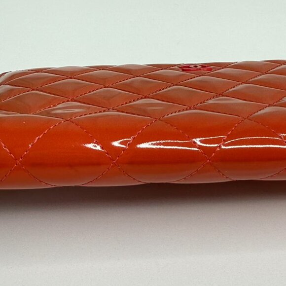 Chanel Orange Patent Leather Large Wallet with Classic Quilted Design - Picture 8 of 10